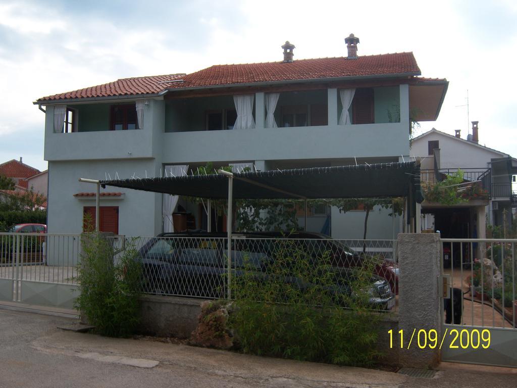 Apartments Cerin فاجانا الغرفة الصورة