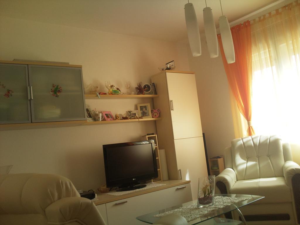 Apartments Cerin فاجانا الغرفة الصورة